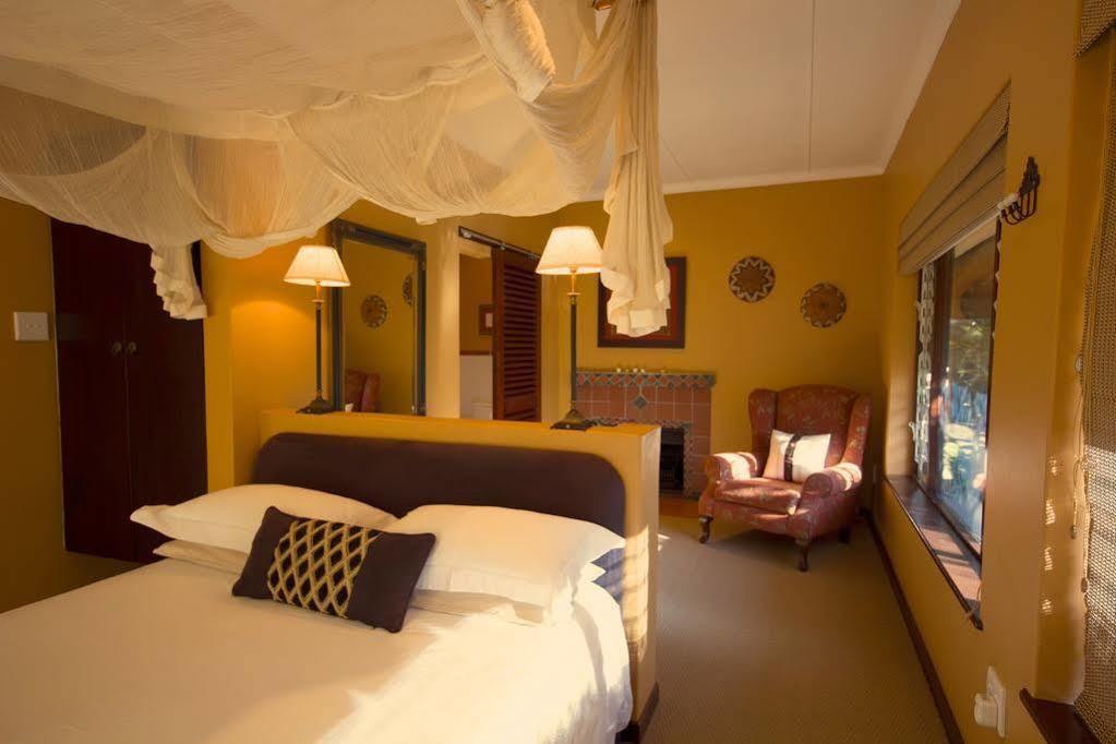 Aziza Guest House George Exterior foto