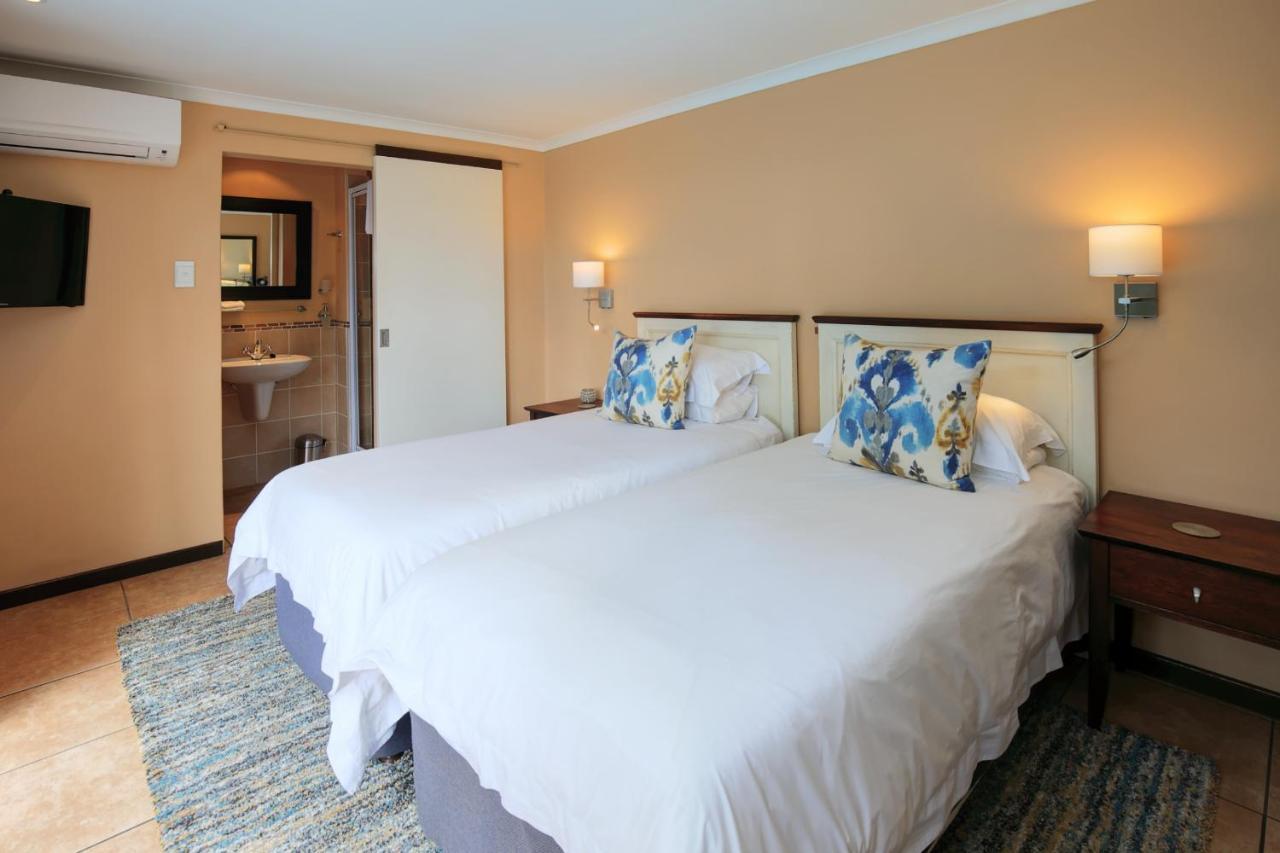 Aziza Guest House George Exterior foto