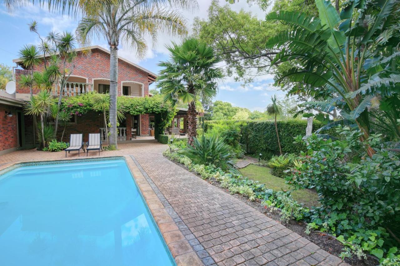 Aziza Guest House George Exterior foto